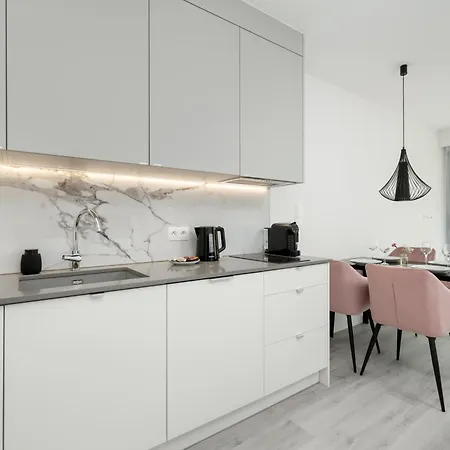 Sea&Lake Luxurious Apartments With Parking By Noclegi Renters Mielno  Exterior photo