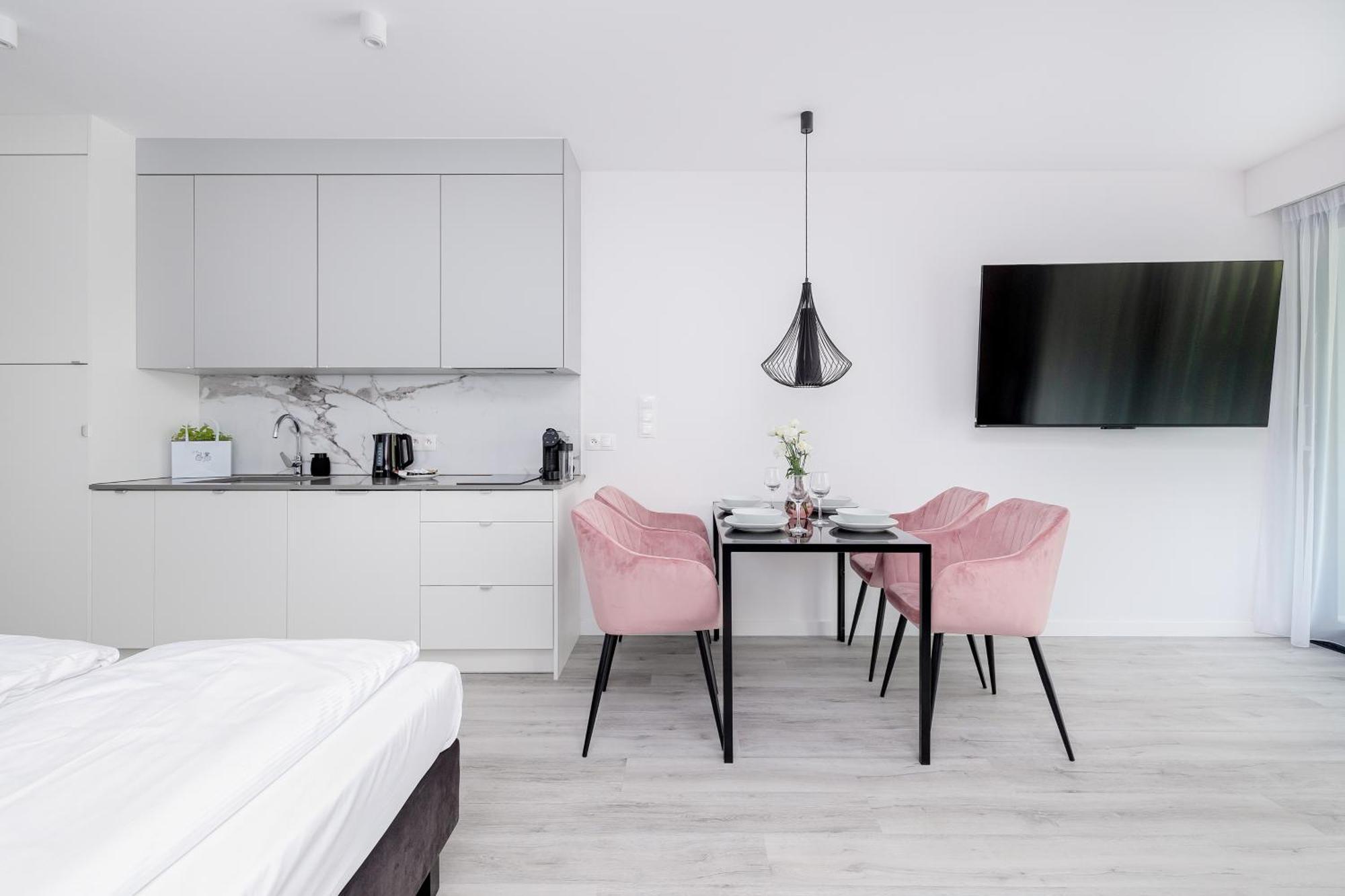 Sea&lake Luxurious With Parking By Renters Apartment Mielno (Koszalin)