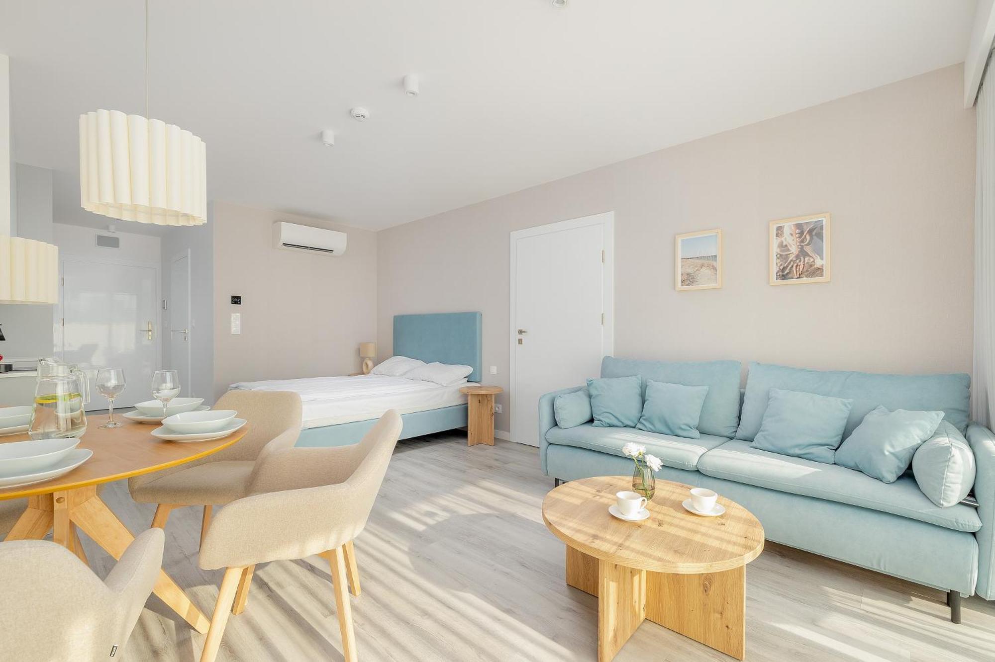 Sea&lake Luxurious With Parking By Renters Apartment *